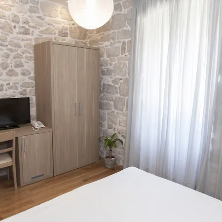 Tifani Luxury 2 * سبليت