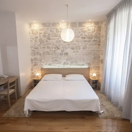 Tifani Luxury 2