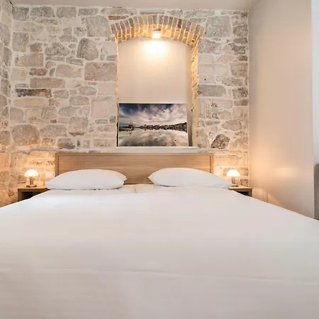 Tifani Luxury 2