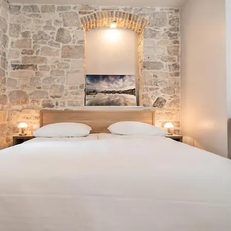 Tifani Luxury 2 Apartment Split