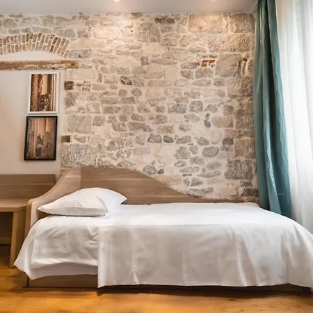 Tifani Luxury 2 스플리트