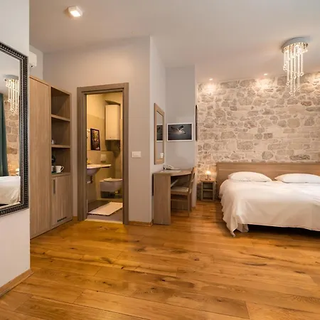 Tifani Luxury 2 Apartment