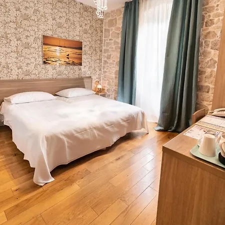 Tifani Luxury 2 Apartment Split
