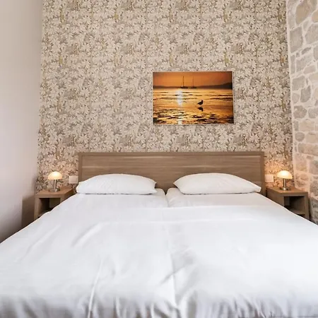 Tifani Luxury 2 Apartment *