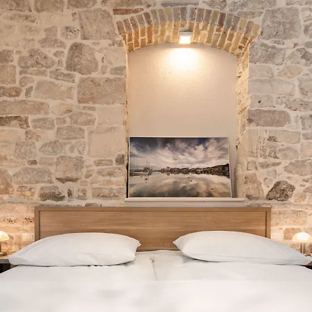 Lägenhet Tifani Luxury 2