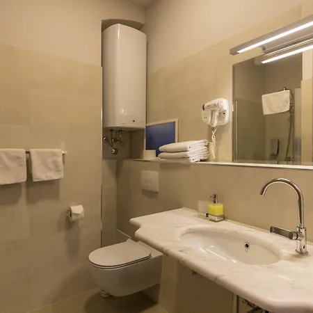 Tifani Luxury 2 Apartment