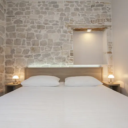 Apartment Tifani Luxury 2 *