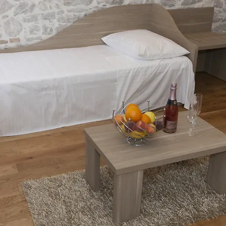 Tifani Luxury 2 * Split