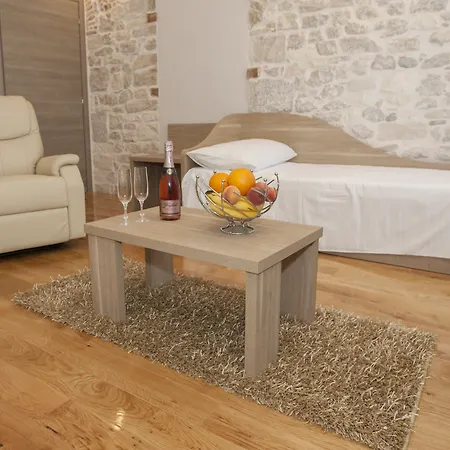 Apartment Tifani Luxury 2