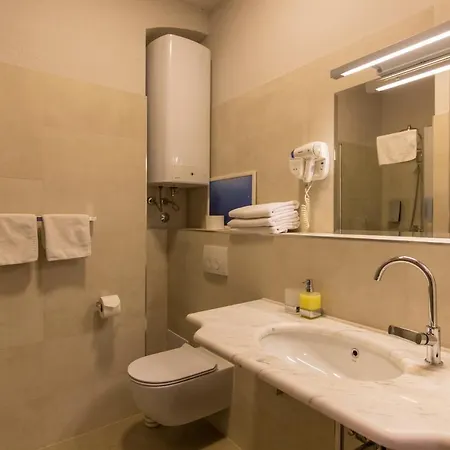 Tifani Luxury 2 * Split