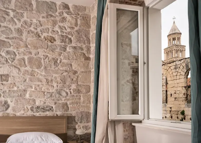 Tifani Luxury 2 Apartamento *