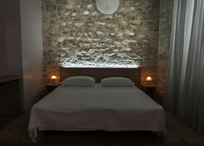 דירה Tifani Luxury 2 *