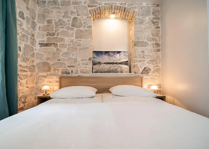 Tifani Luxury 2 Apartamento *