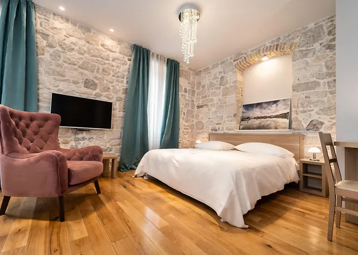 Tifani Luxury 2 * Split