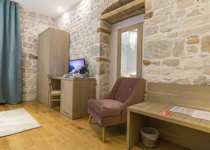 Tifani Luxury 2 * Split