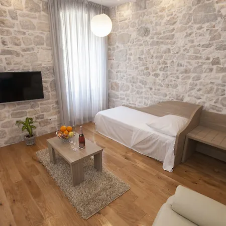 Tifani Luxury 2 Lejlighed *