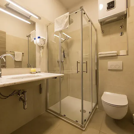 Tifani Luxury 2 Lejlighed