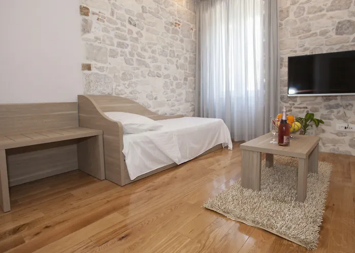Tifani Luxury 2 * Сплит
