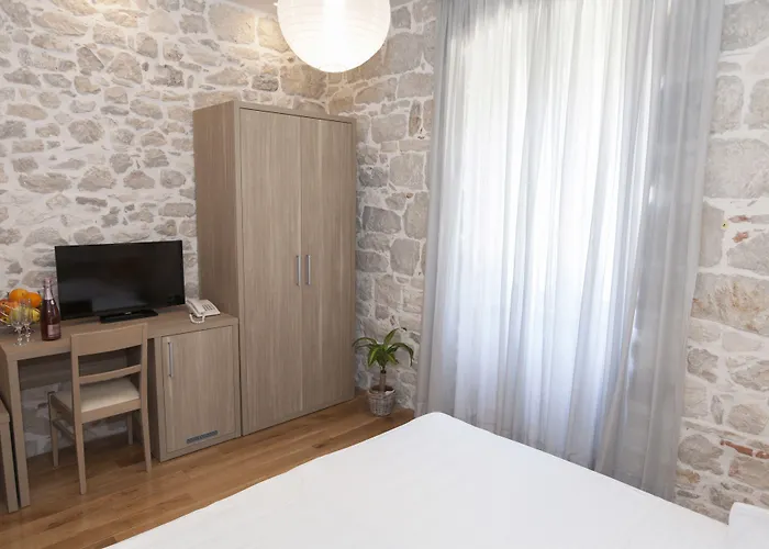 Tifani Luxury 2 * Сплит